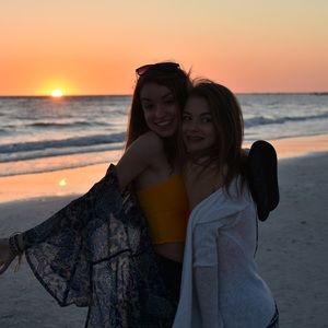 Meet your Posher, Andrea